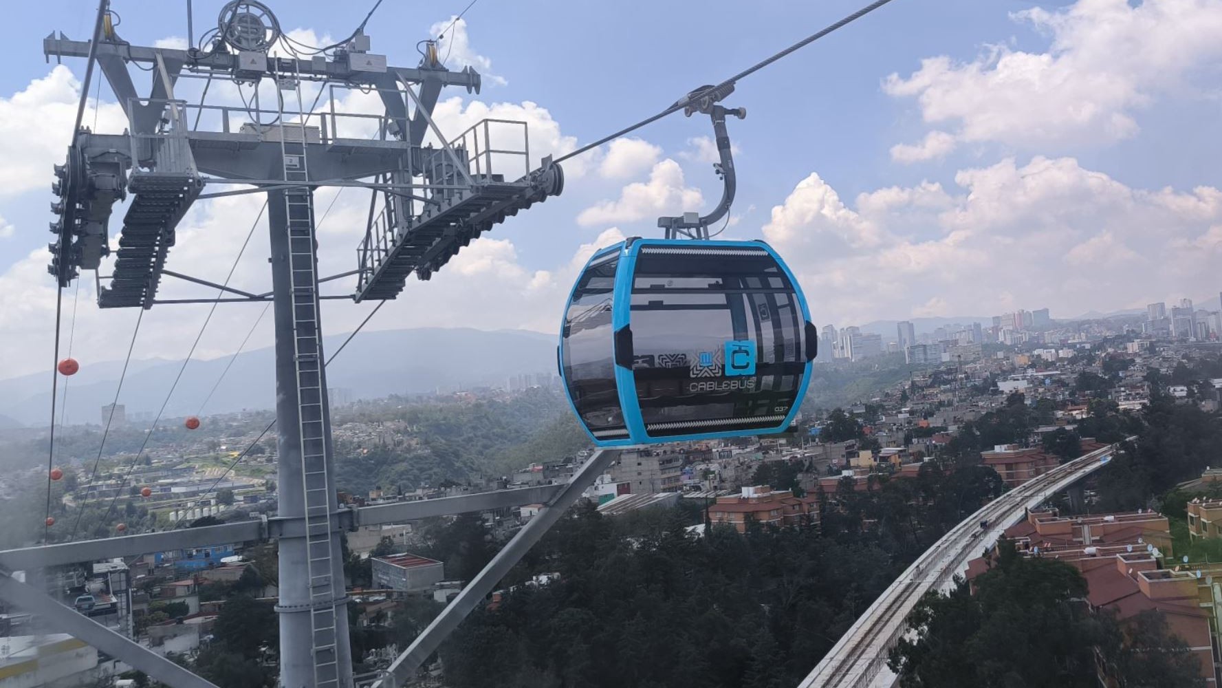 Línea 2 del Cablebús Fue Suspendida, Afectando a Miles de Usuarios por Revisión