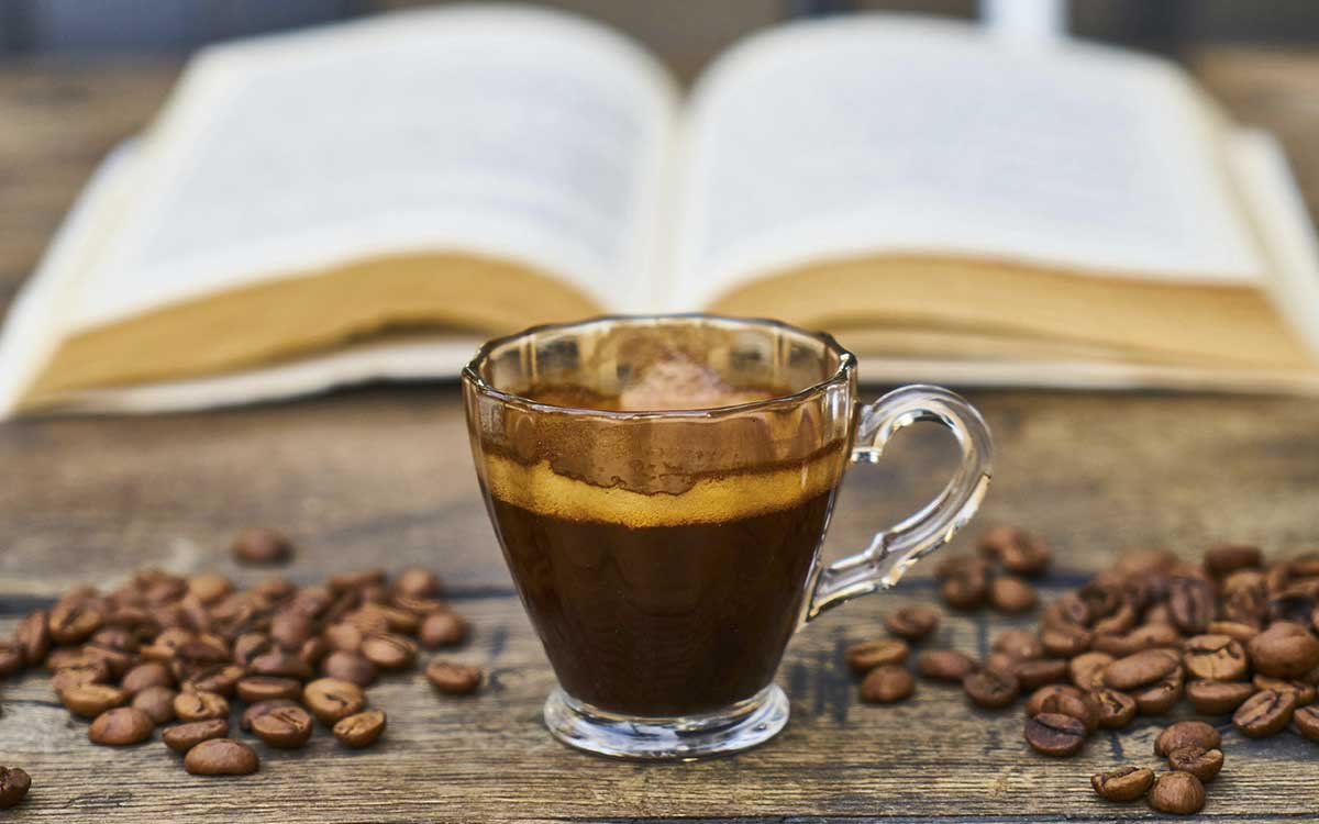 La hora clave para que el café sea saludable, según expertos