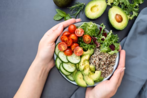 ¿Disfrutar la comida ayuda a comer menos? La ciencia empieza a cambiar la forma de entender la alimentación